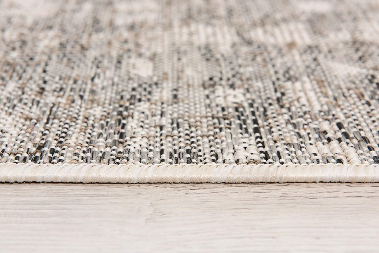 3' X 5' Ivory And Gray Modern Weathered Area Rug