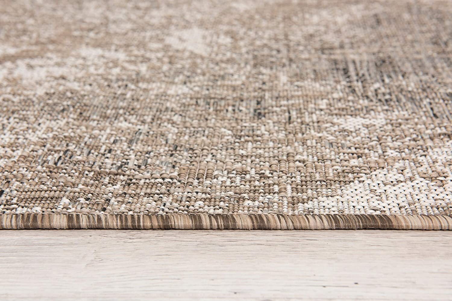 3' X 5' Ivory Distressed Diamonds Area Rug