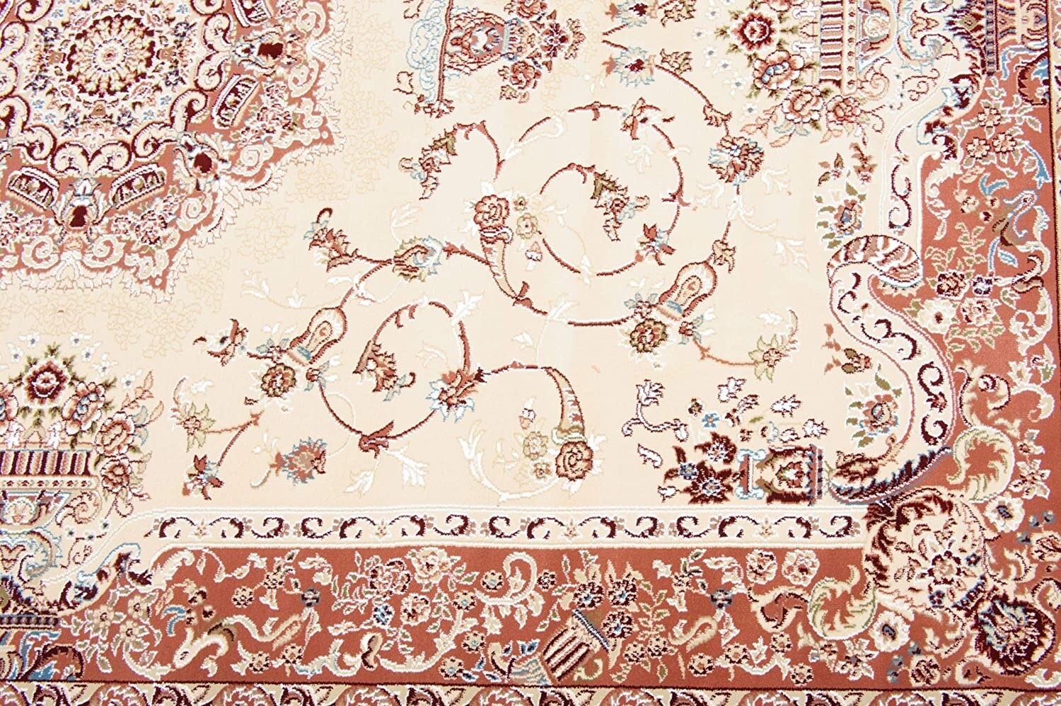 7' x 9' Cream Rose Traditional Pattern Area Rug