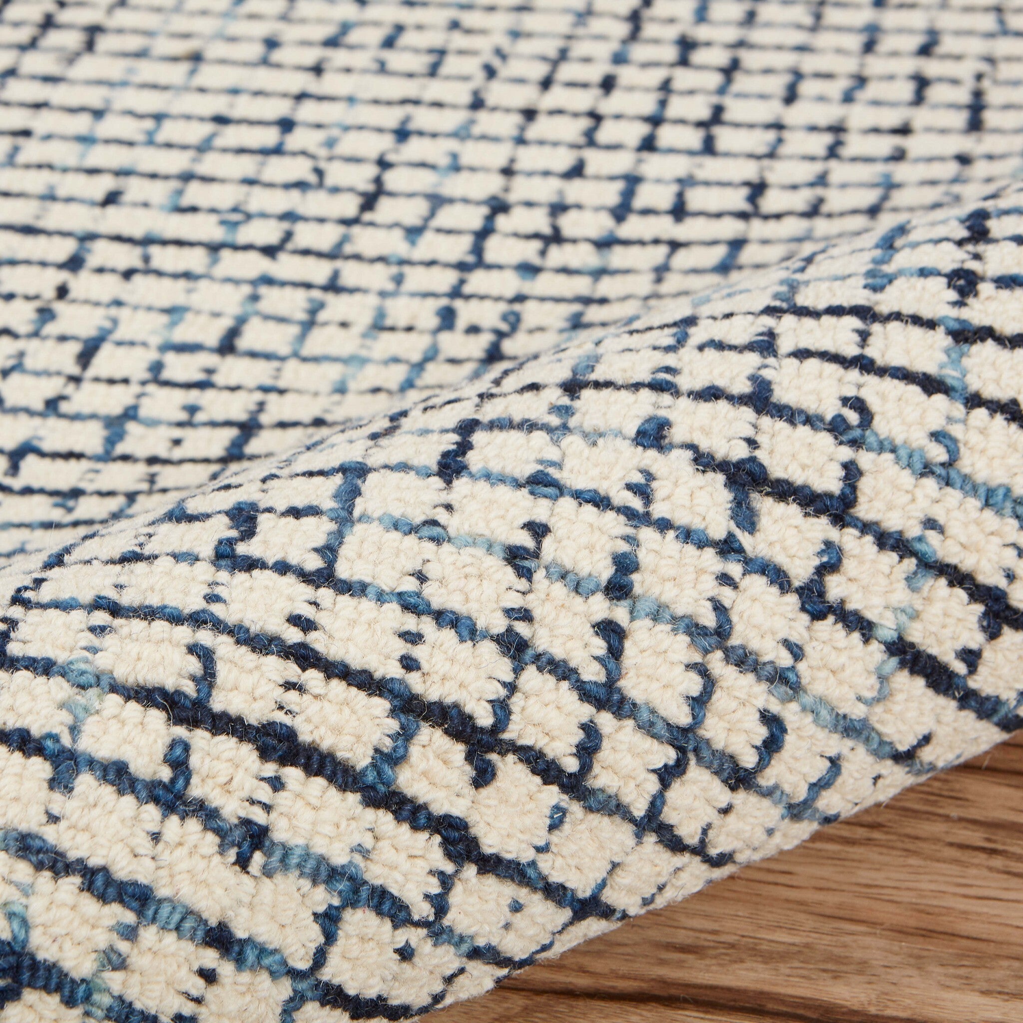 9' x 12' Navy and Ivory Grids Area Rug