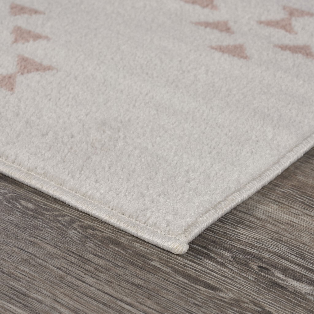 5' x 7' Tan and Beige Southwestern Area Rug