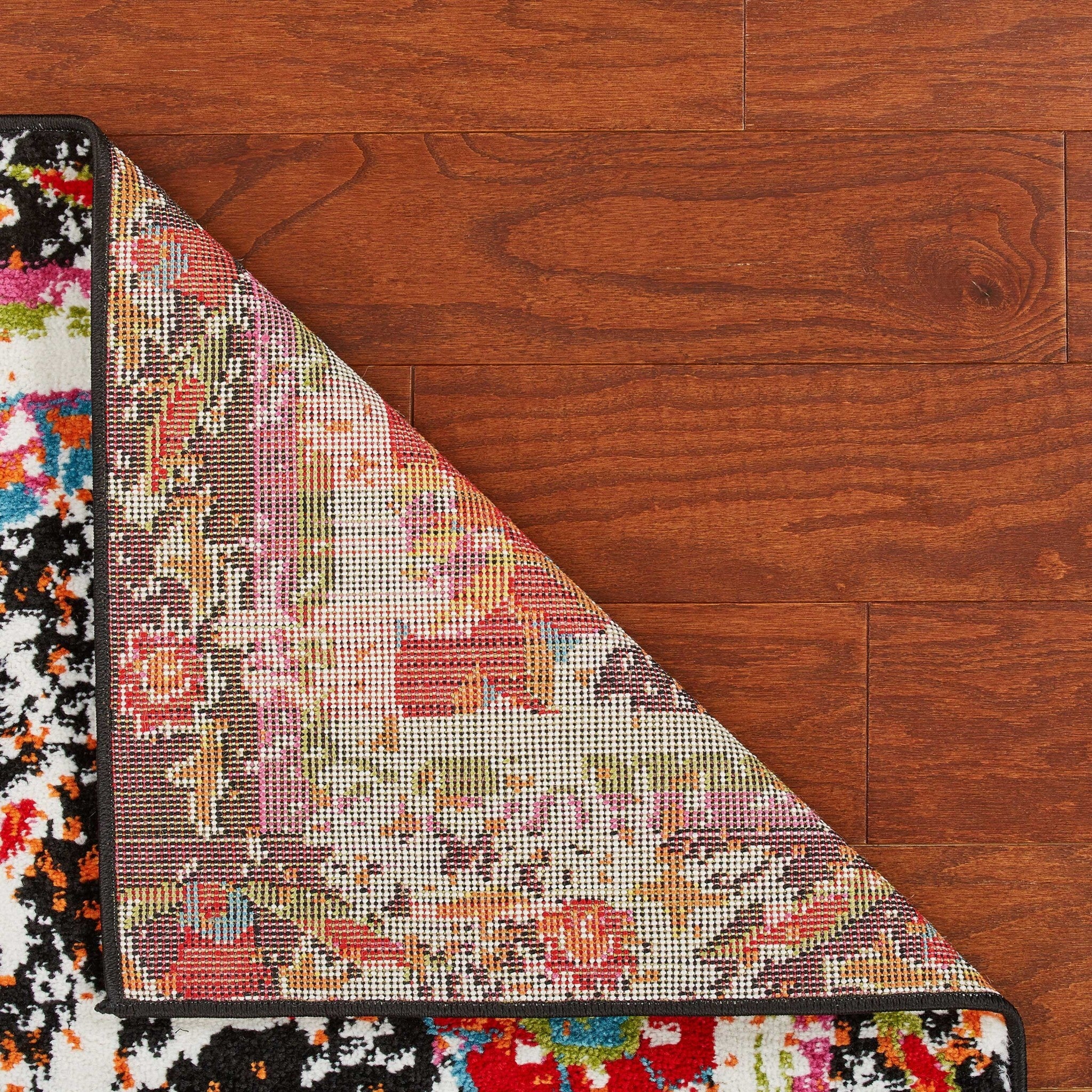 5' x 7' Black Radiant Floral Imagination Area Rug