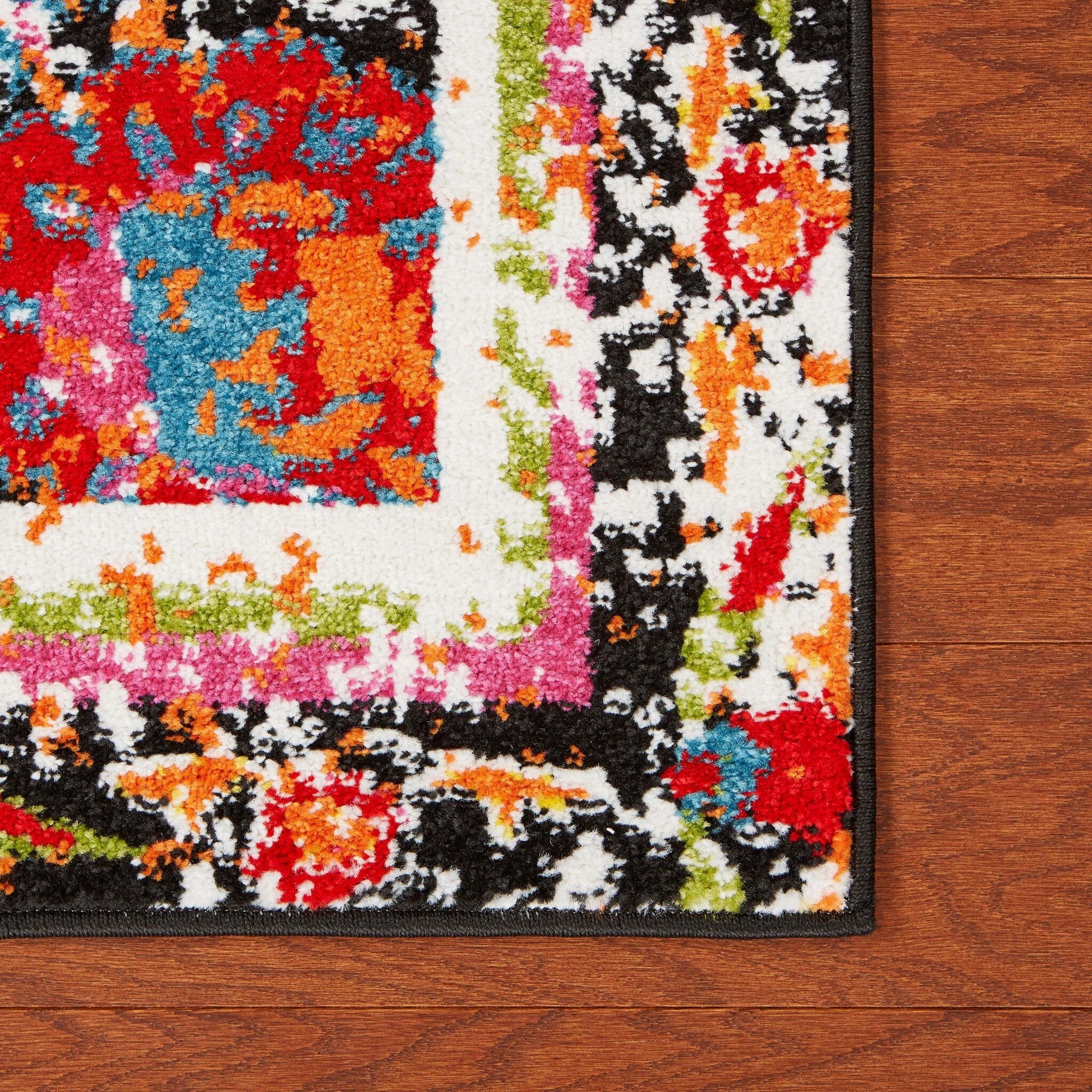 5' x 7' Black Radiant Floral Imagination Area Rug