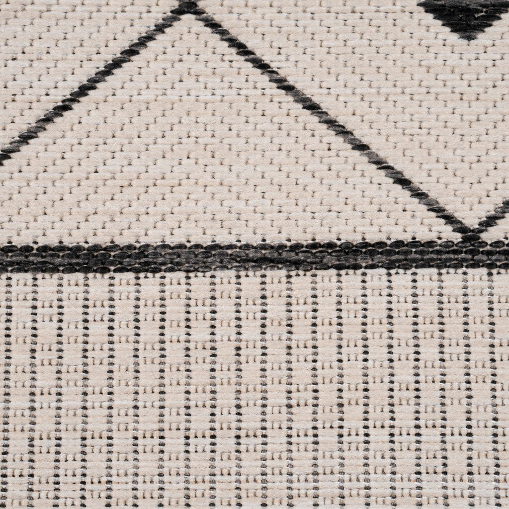 8' x 10' Gray Diamonds Indoor Outdoor Area Rug