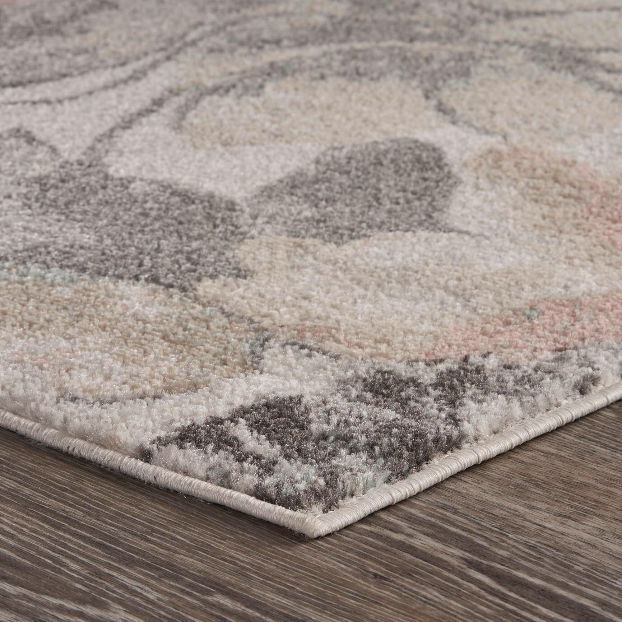 8' x 10' Ivory Blooming Rose Area Rug