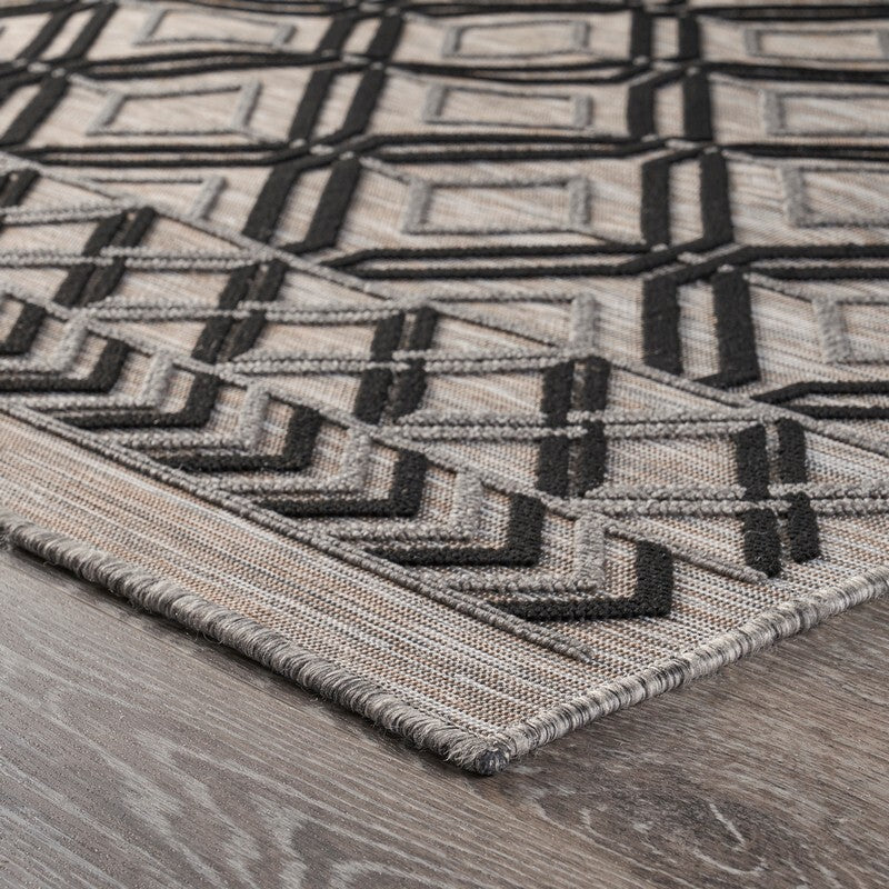 5' x 7' Black Geometric Indoor Outdoor Area Rug