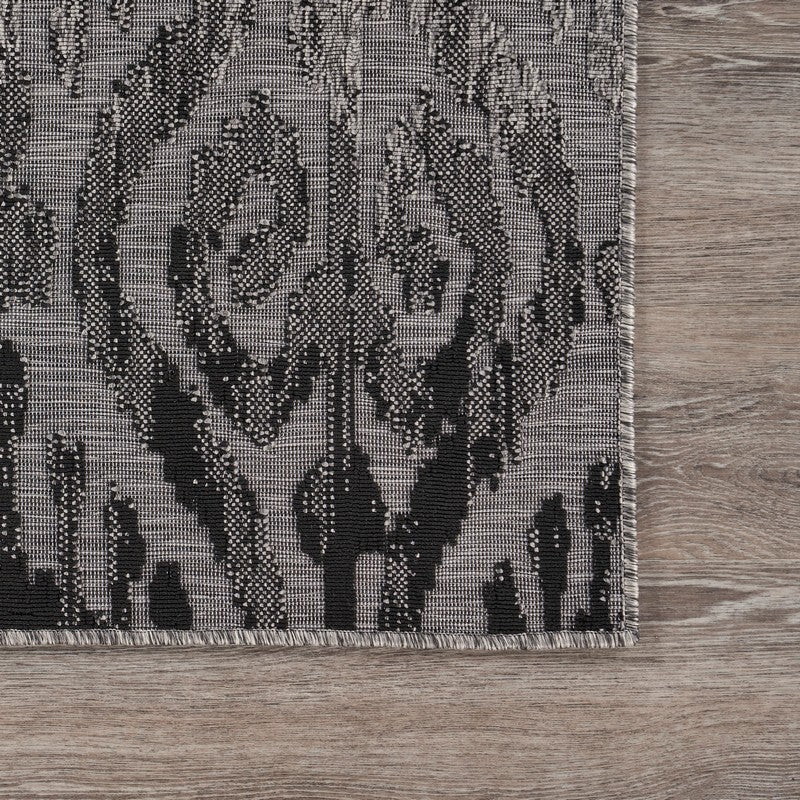 5' x 7' Black Ogee Pattern Indoor Outdoor Area Rug