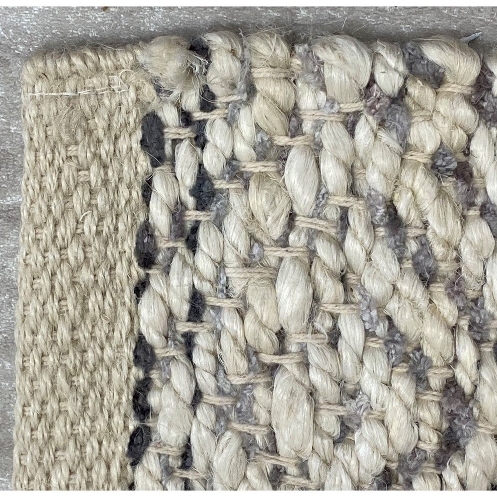 2' x 5' Gray and White Diamonds Area Rug