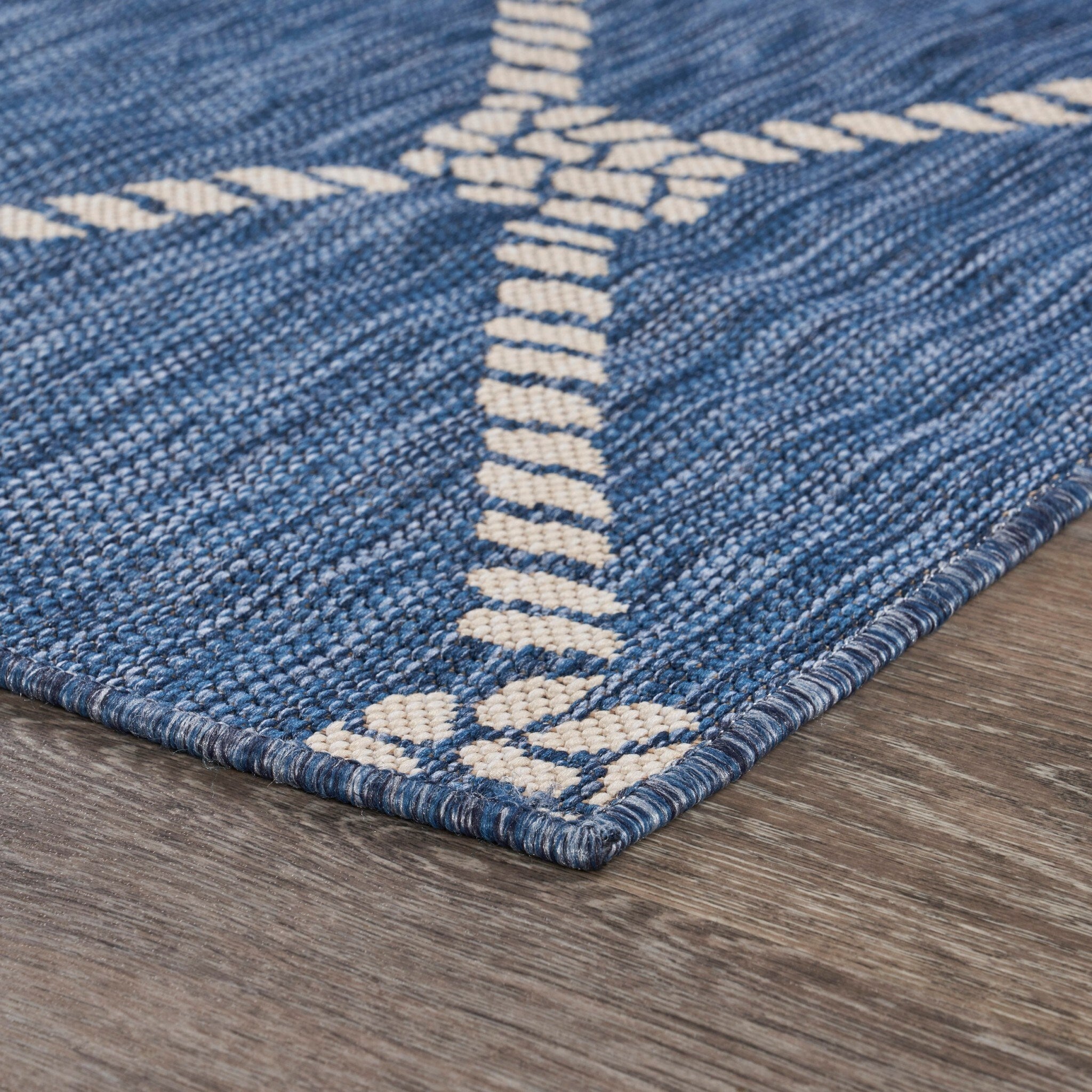 8' x 10' Round Navy Knot Indoor Outdoor Area Rug