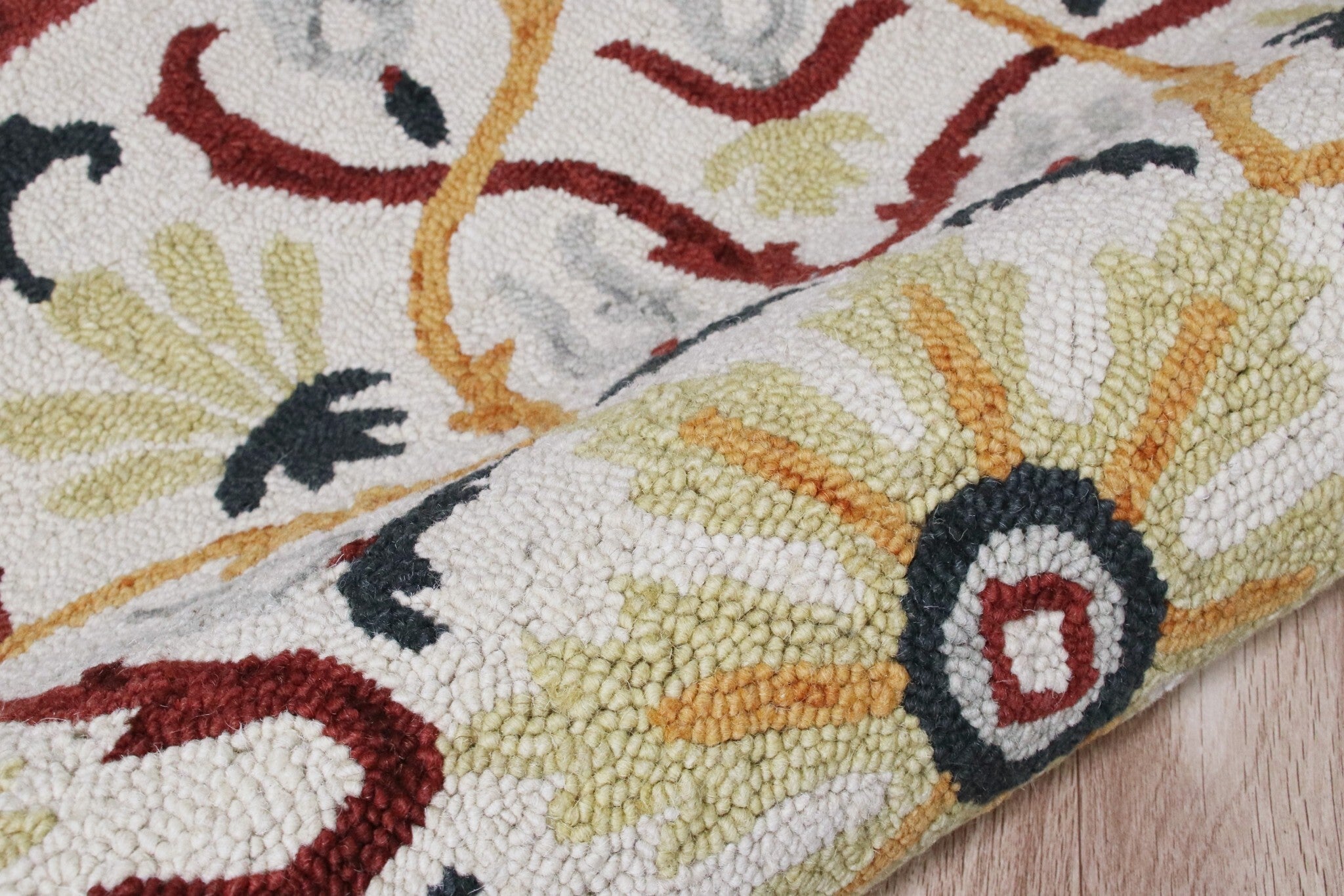 4' Round Red and Ivory Floral Filigree Area Rug