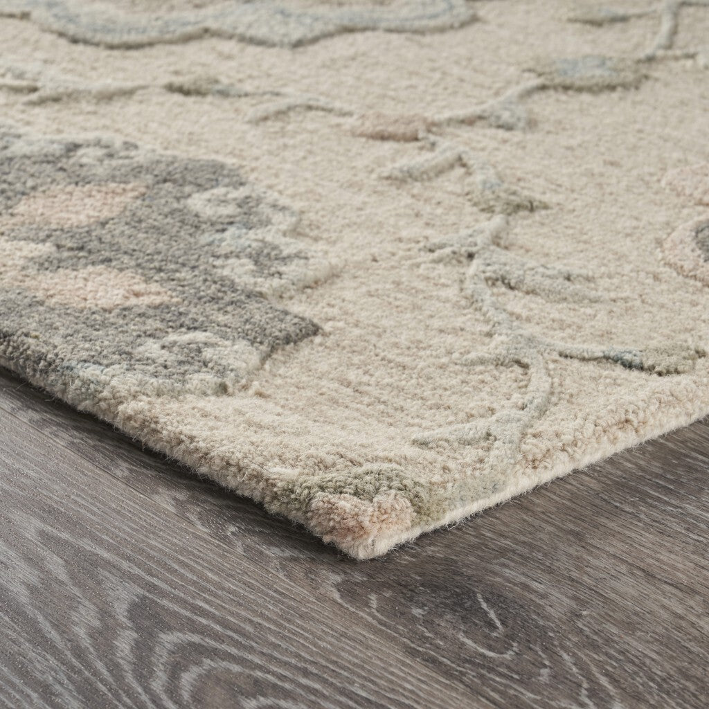 7' x 9' Ivory Intricate Floral Area Rug