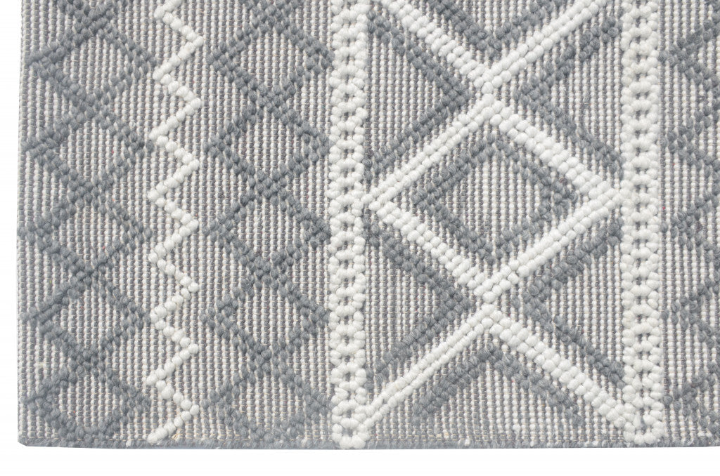 9' x 13' Gray Ivory Diamonds Boho Chic Area Rug