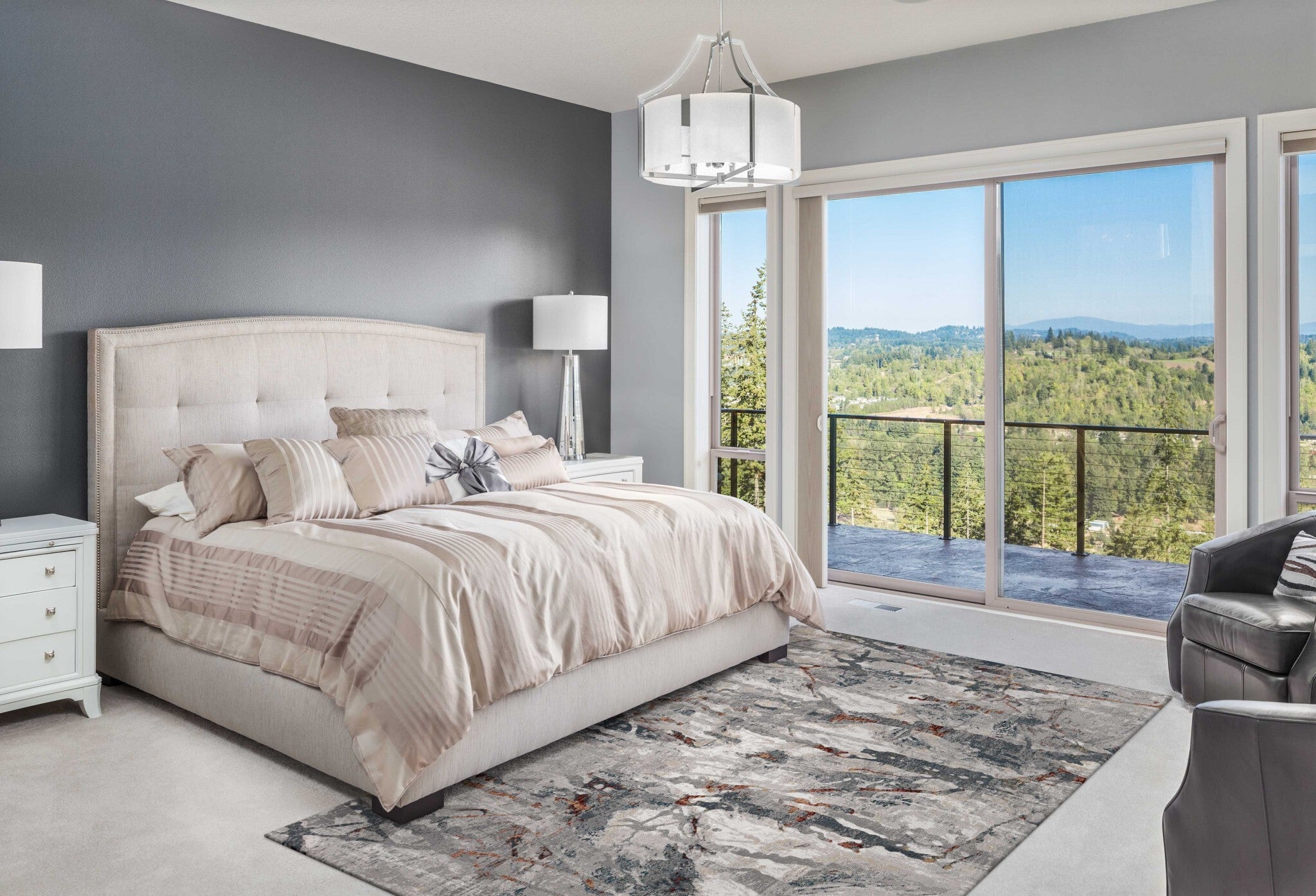 5' X 8' Grey Or Teal Abstract Traditional Area Rug