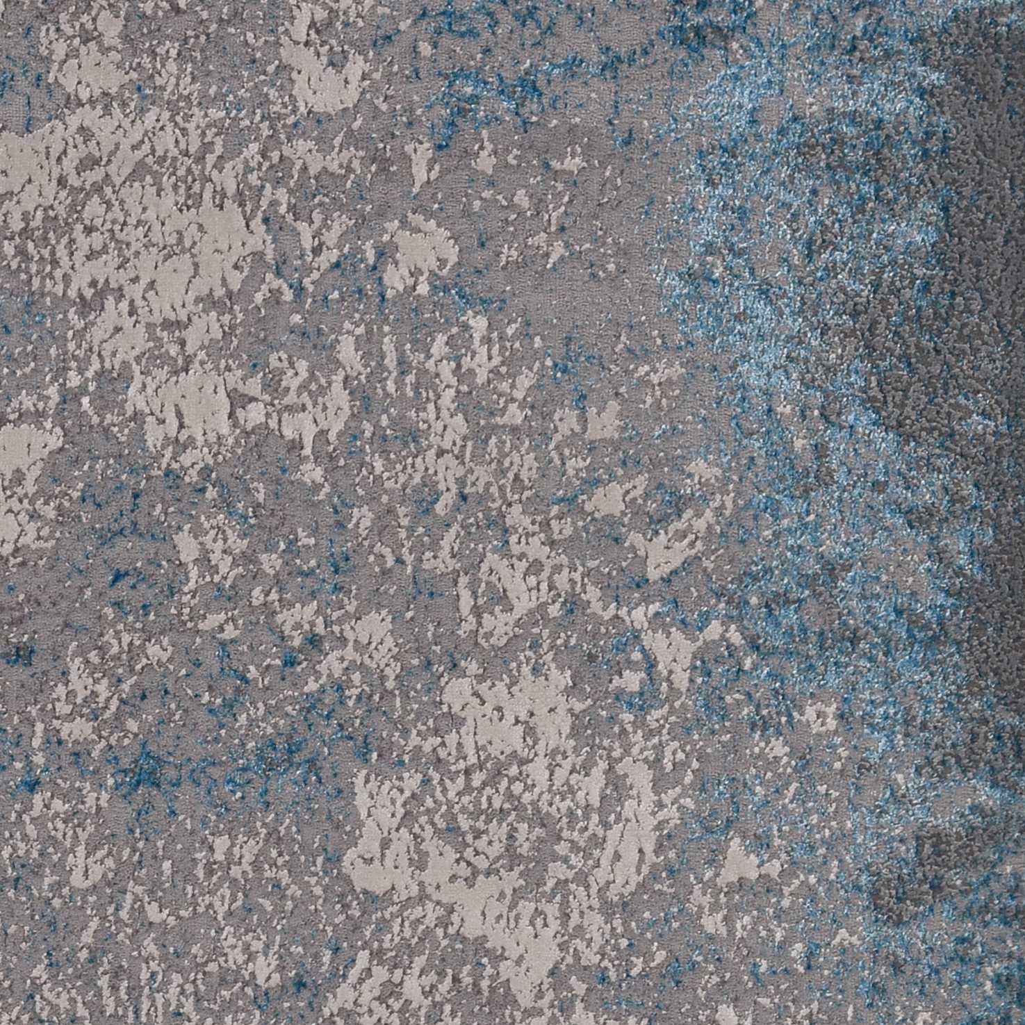 79 X 114 Silver Or  Blue Polypropylene Or Polyester Rug