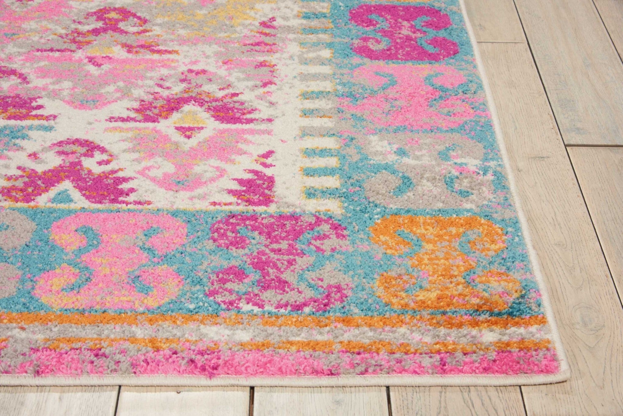 4' X 6' Ivory And Magenta Tribal Pattern Area Rug