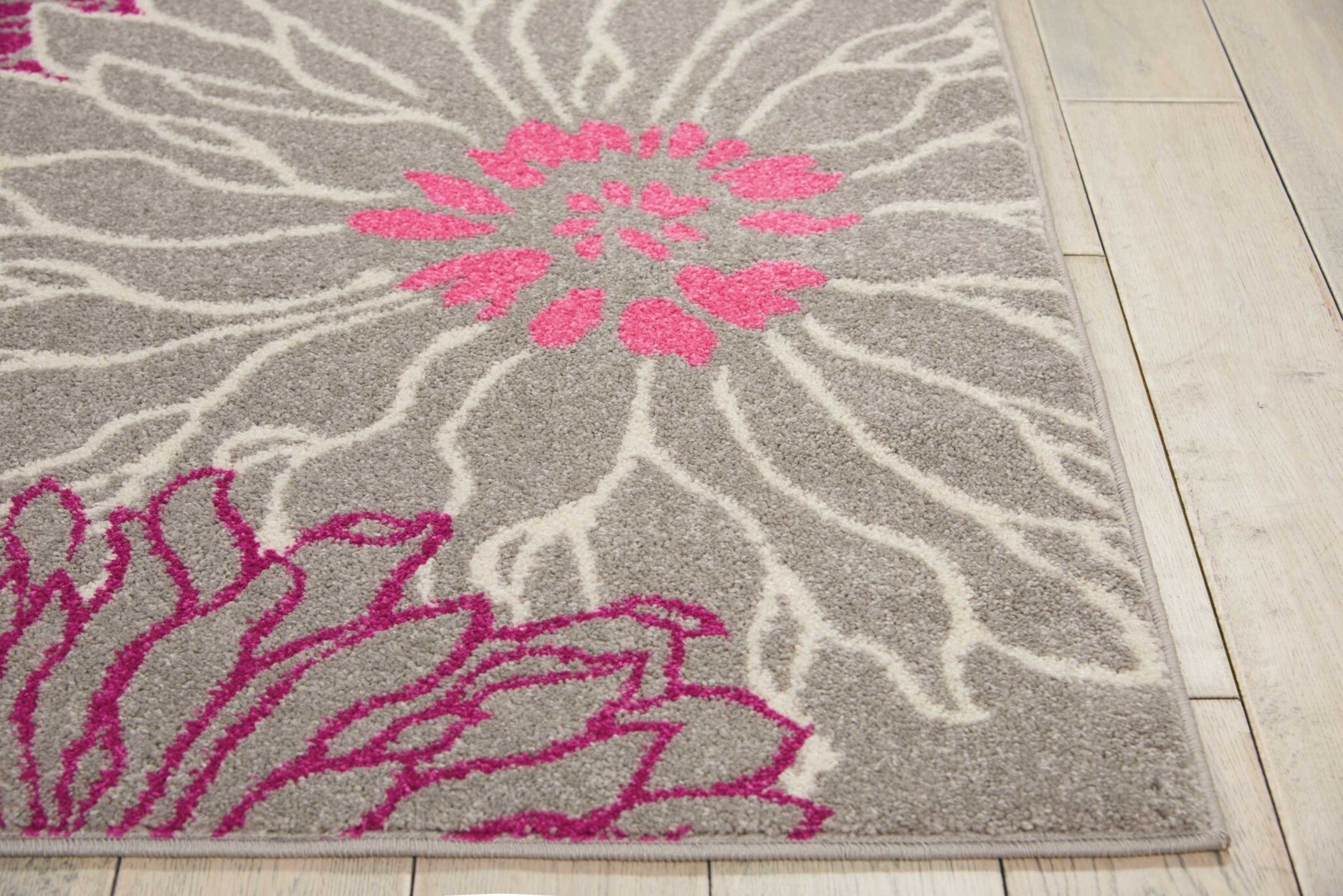 5' X 7' Gray And Pink Tropical Flower Area Rug