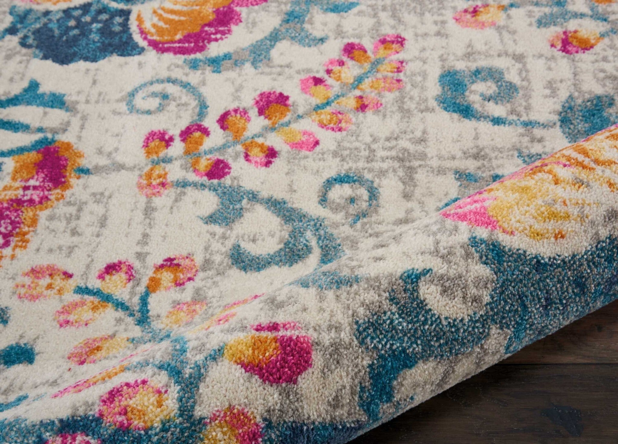 7' X 10' Ivory And Blue Floral Vines Area Rug