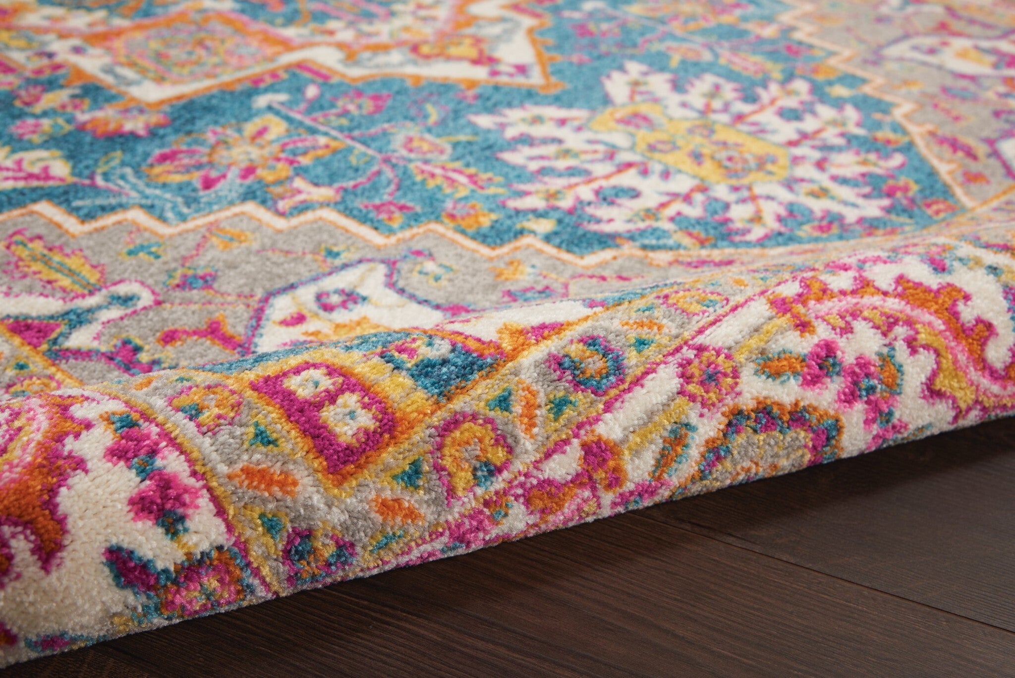 5' X 7' Teal And Pink Medallion Area Rug