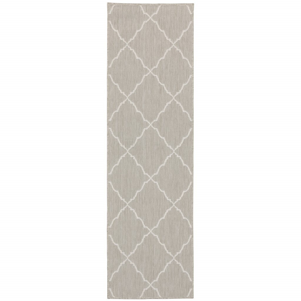 2'X7' Gray And Ivory Trellis Indoor Outdoor Runner Rug