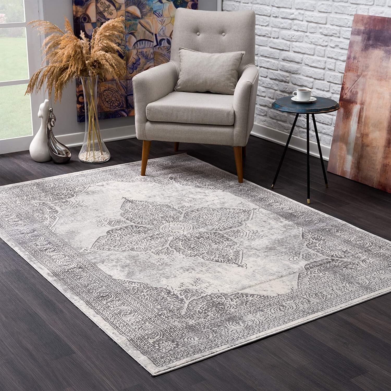 8' X 11' Gray Distressed Medallion Area Rug