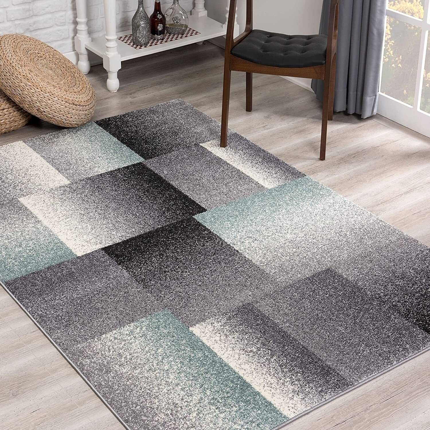 4' X 6' Gray Modern Geometric Area Rug