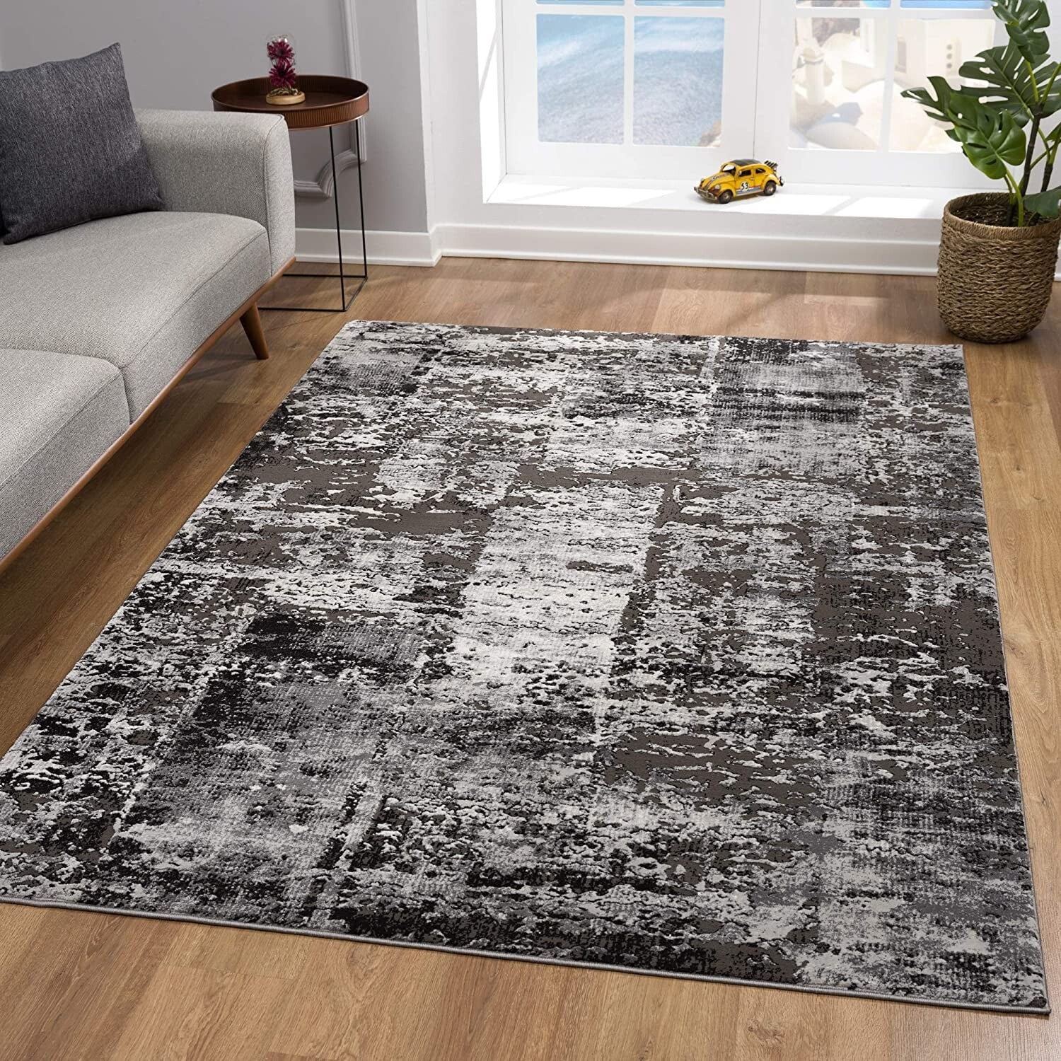 4' X 6' Gray Modern Abstract Area Rug