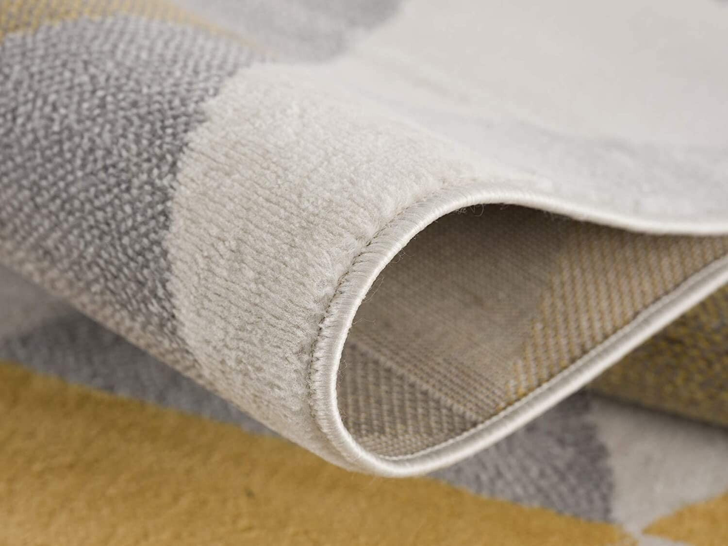 7' X 10' Yellow Triangular Lattice Area Rug