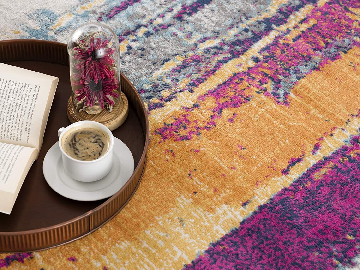 7' X 10' Gray And Magenta Abstract Area Rug