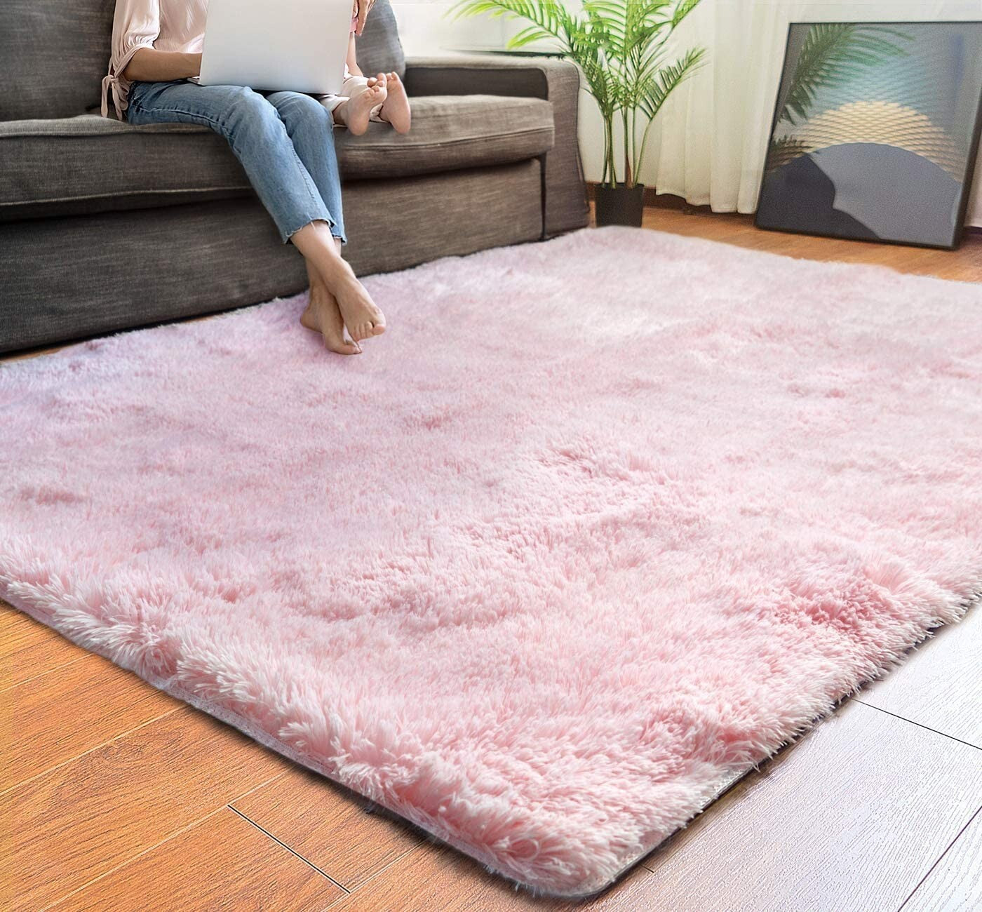 5' X 7' Pink Solid Modern Area Rug