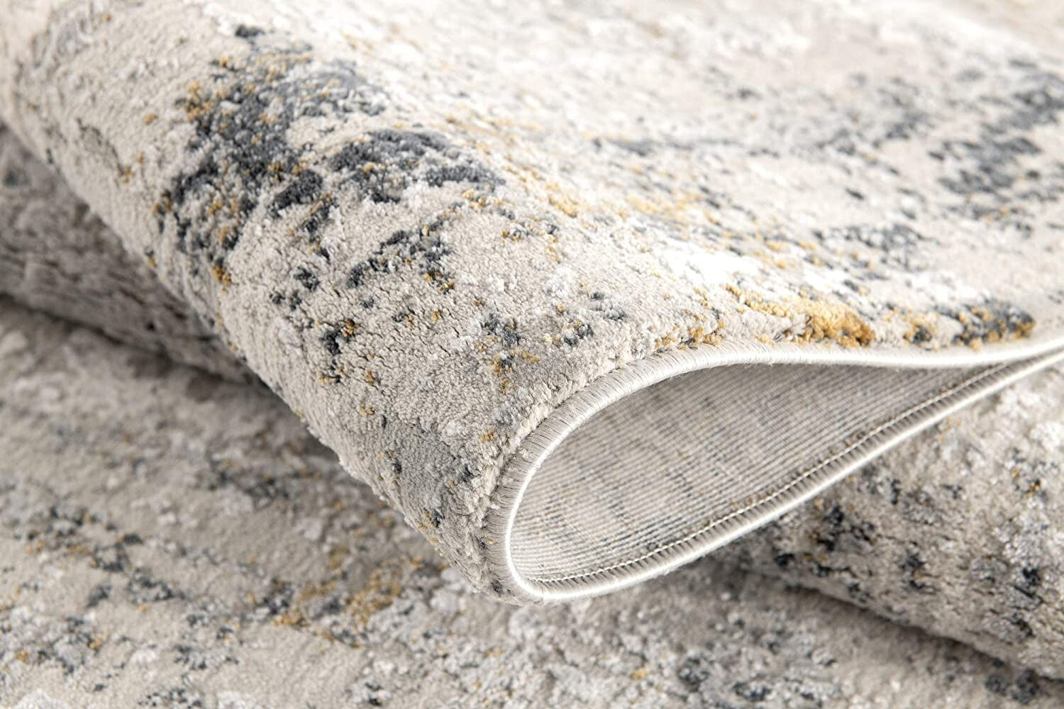 5' X 8' Gray And Ivory Abstract Distressed Area Rug