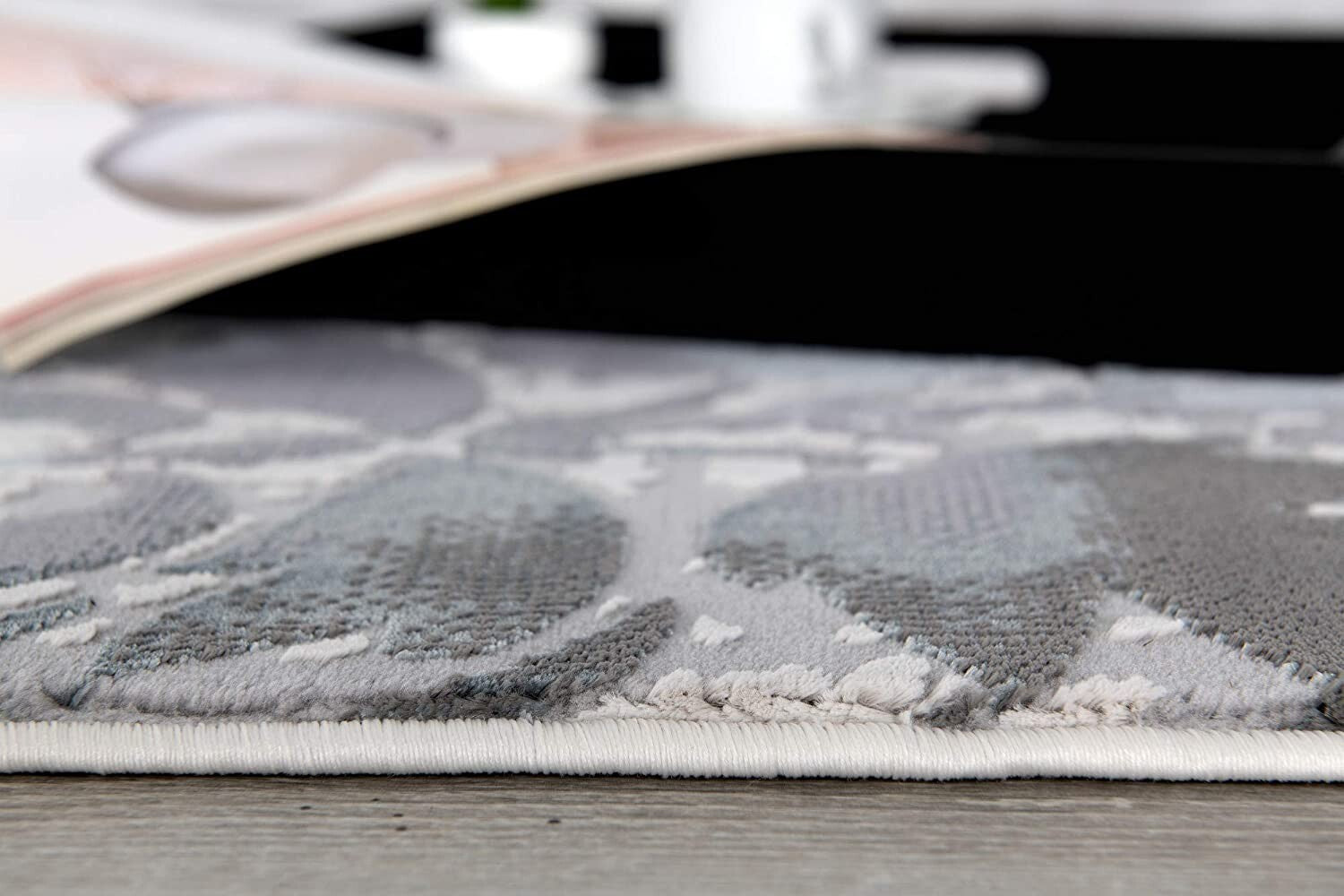 5' X 8' Blue And Gray Floral Filigree Area Rug