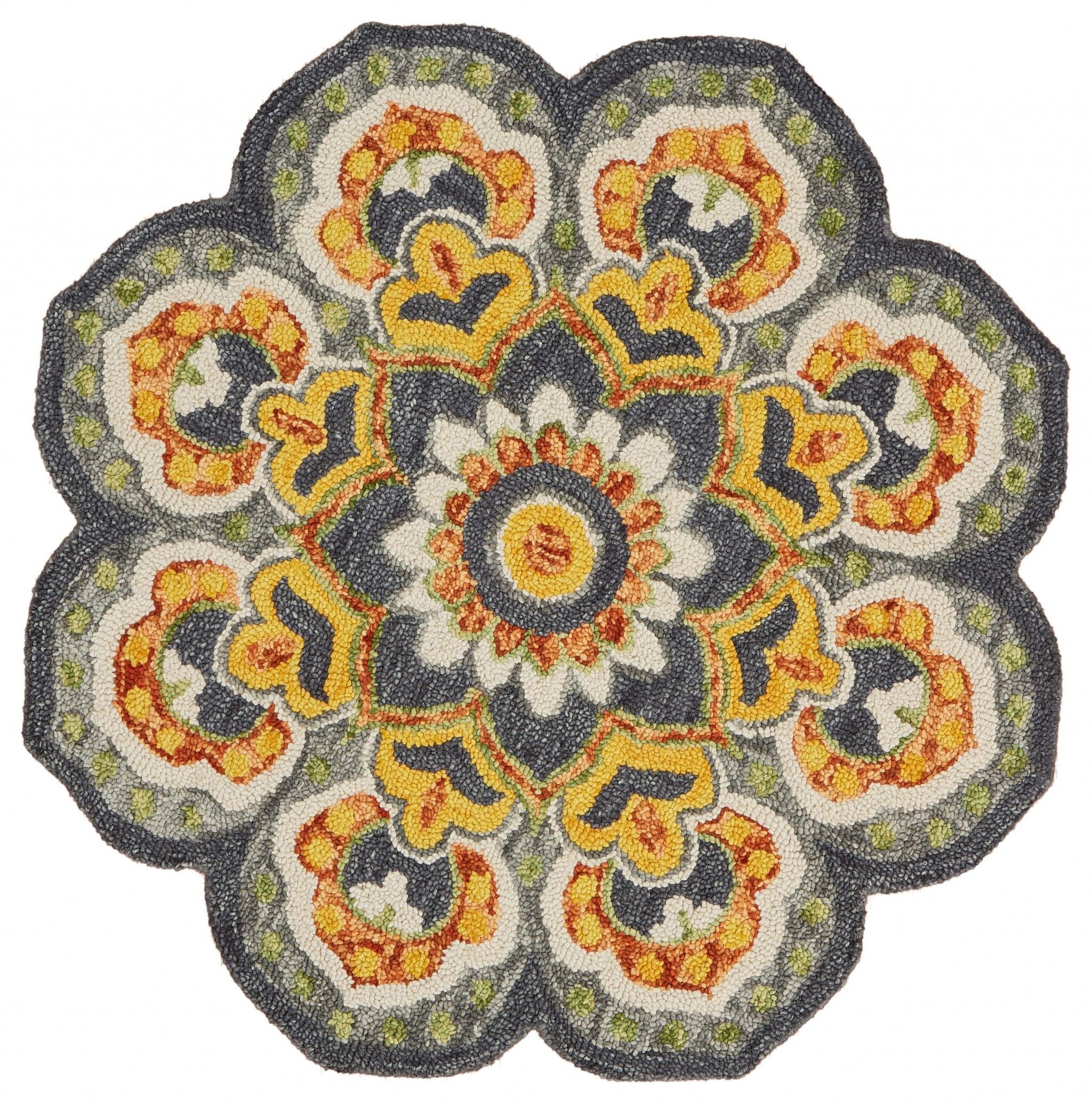 6' Round Gray And Gold Floret Area Rug