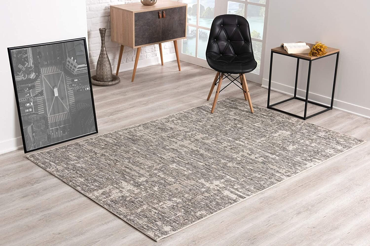 3' X 5' Ivory And Gray Modern Weathered Area Rug