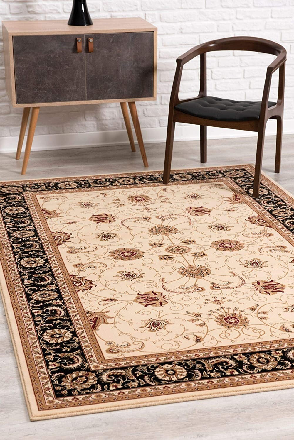 5' x 8' Cream and Black Decorative Area Rug