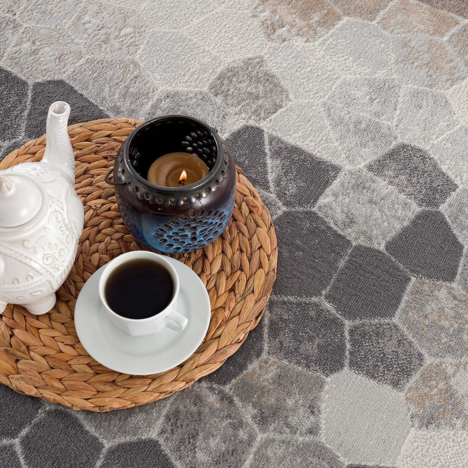 7' x 10' Beige Cobblestone Pattern Area Rug