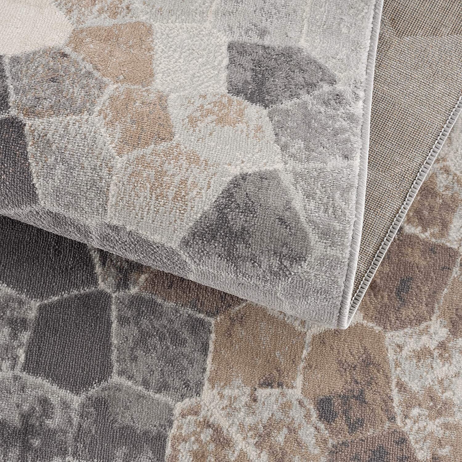 7' x 10' Beige Cobblestone Pattern Area Rug