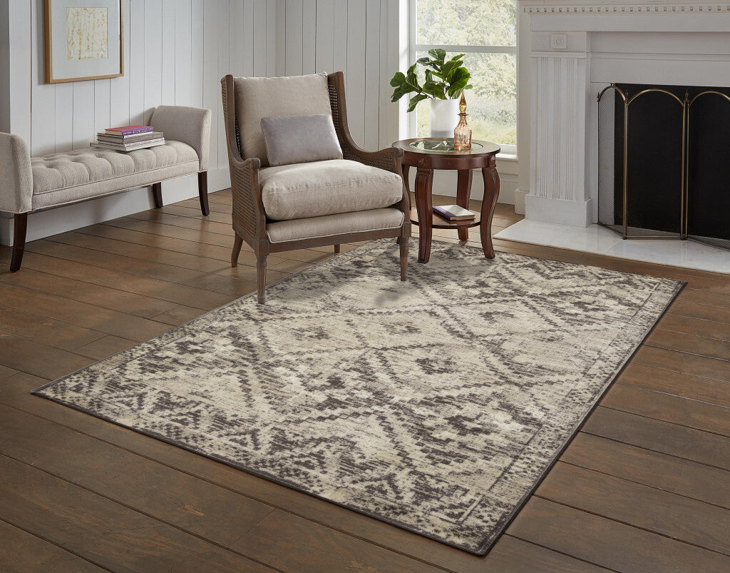 5' x 8' Gray Beige Distressed Diamond Area Rug