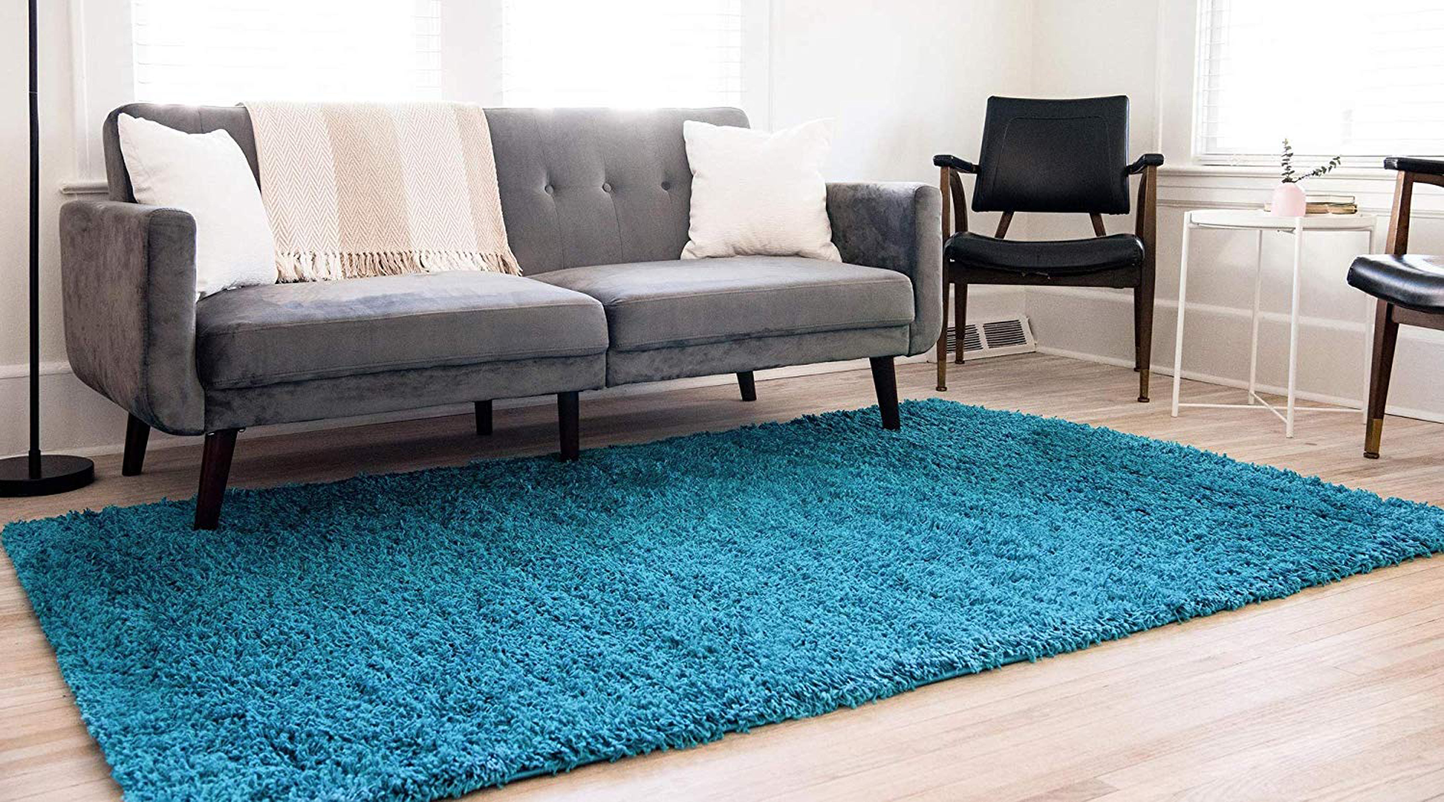 Solid Shag Collection Modern Plush Turquoise Shag Area Rug 5 ft. by 7 ft.